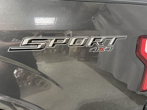 Used 2019 Ford F150 XLT w/ Equipment Group 302A Luxury AWD/4WD image 11