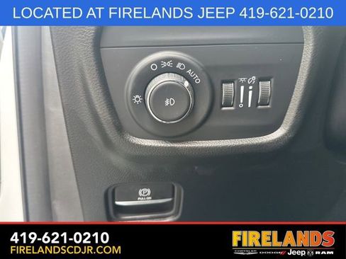 Used 2023 Jeep Grand Cherokee L Overland image 26