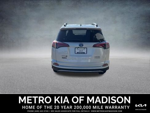 Used 2018 Toyota RAV4 Limited w/ Advanced Technology Package image 5