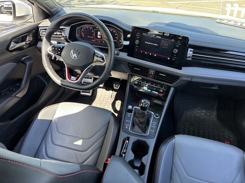 Used 2025 Volkswagen Jetta GLI Autobahn image 12