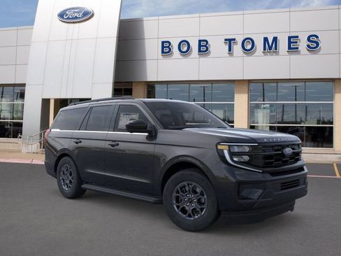 New 2025 Ford Expedition Active image 9