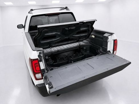 Used 2023 Honda Ridgeline RTL-E image 11