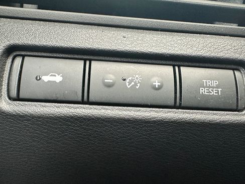 Used 2021 Nissan Altima 2.5 SV image 18