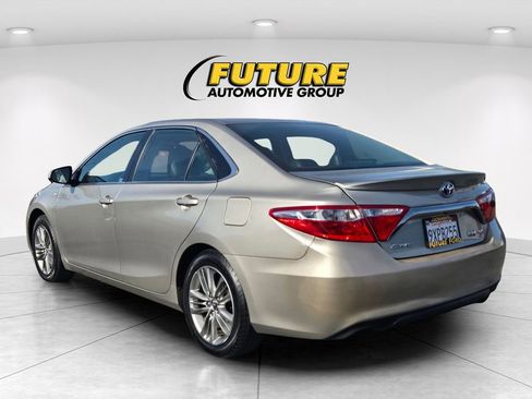 Used 2015 Toyota Camry SE image 6