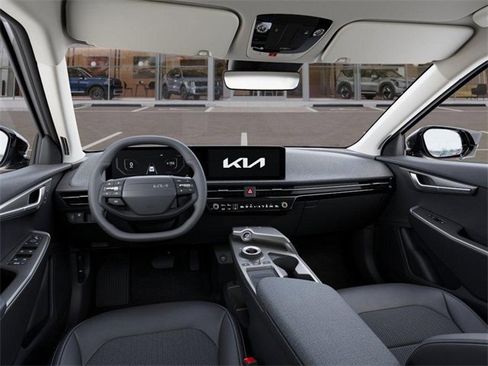 New 2025 Kia EV6 Light w/ Light LR Technology Package image 15