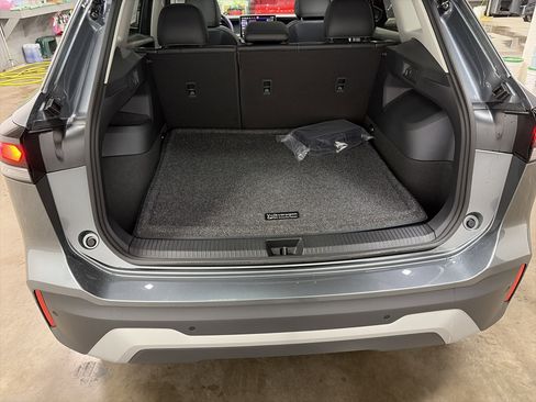 New 2026 Volkswagen Tiguan SE image 28