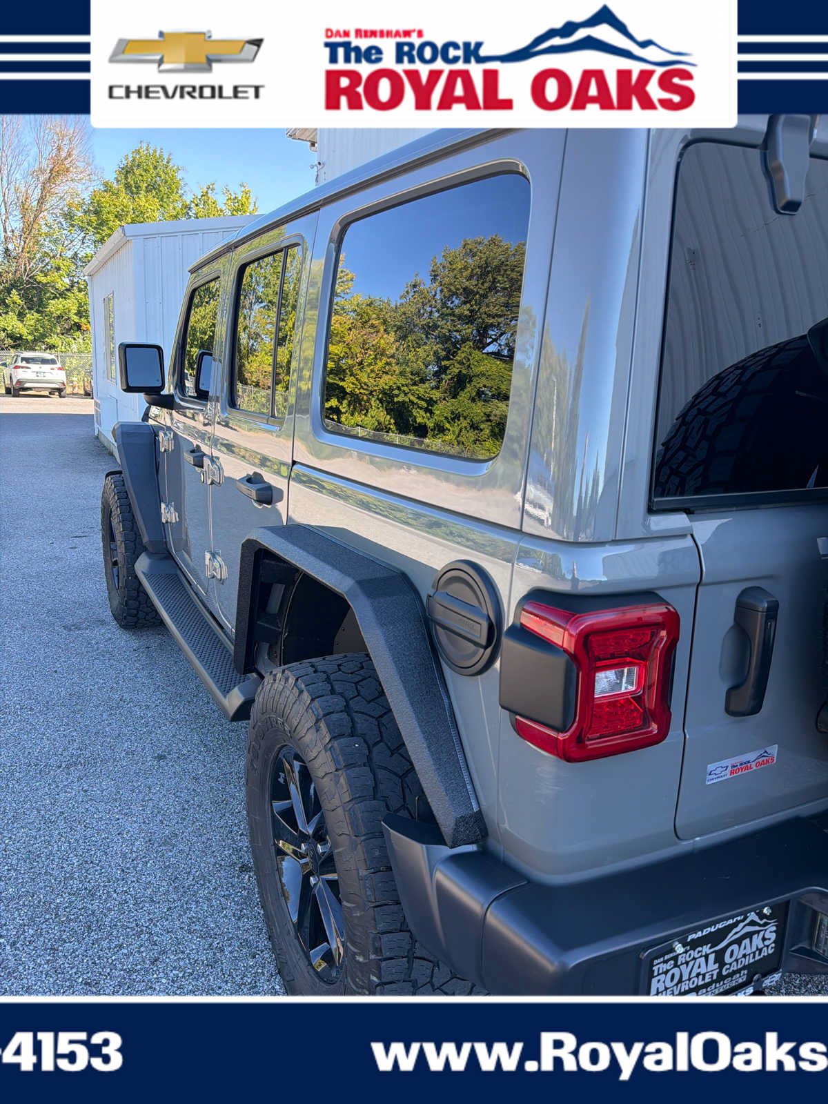 Used 2020 Jeep Wrangler Unlimited Sahara AWD/4WD image 5