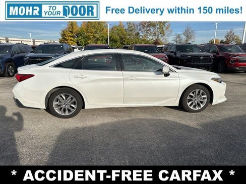 Used 2022 Toyota Avalon XLE image 8