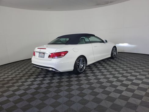 Used 2015 Mercedes-Benz E 550 Cabriolet image 4