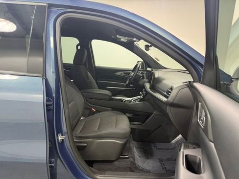 Certified 2025 Chevrolet Traverse LT image 29