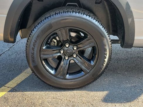 Used 2024 RAM 1500 Warlock AWD/4WD image 7