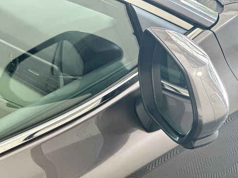 Certified 2022 Toyota Camry LE FWD image 10