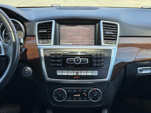 Used 2014 Mercedes-Benz ML 350 4MATIC w/ Premium 1 Package image 22