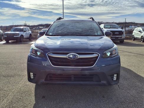 Used 2020 Subaru Outback Premium image 6