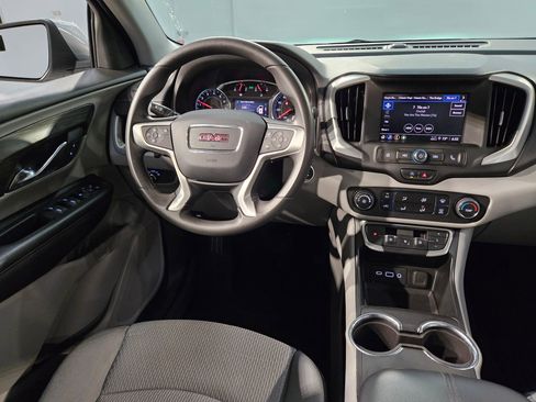 Used 2023 GMC Terrain SLE image 9