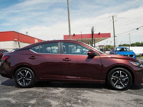 Used 2025 Nissan Sentra SV FWD image 2