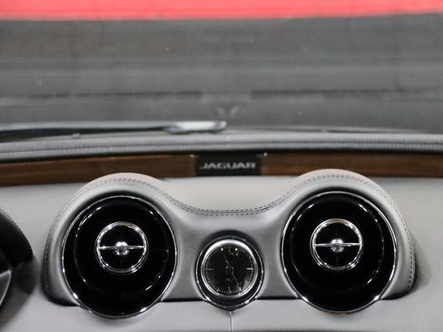 Used 2014 Jaguar XJ L Portfolio image 52