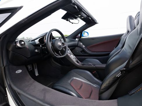 Used 2013 McLaren MP4-12C Spider RWD image 6