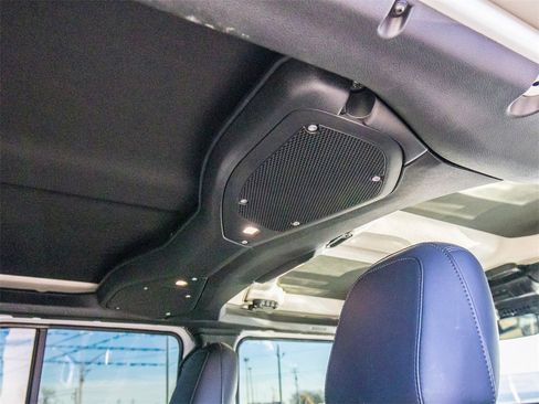 Used 2024 Jeep Wrangler Unlimited Rubicon image 24