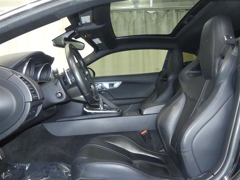 Used 2017 Jaguar F-TYPE R image 23