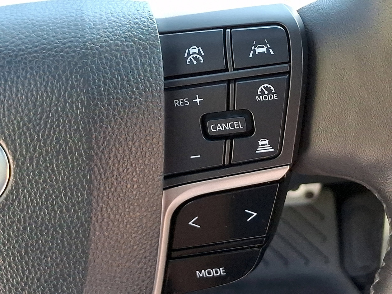 Used 2025 Toyota Camry XSE FWD image 22