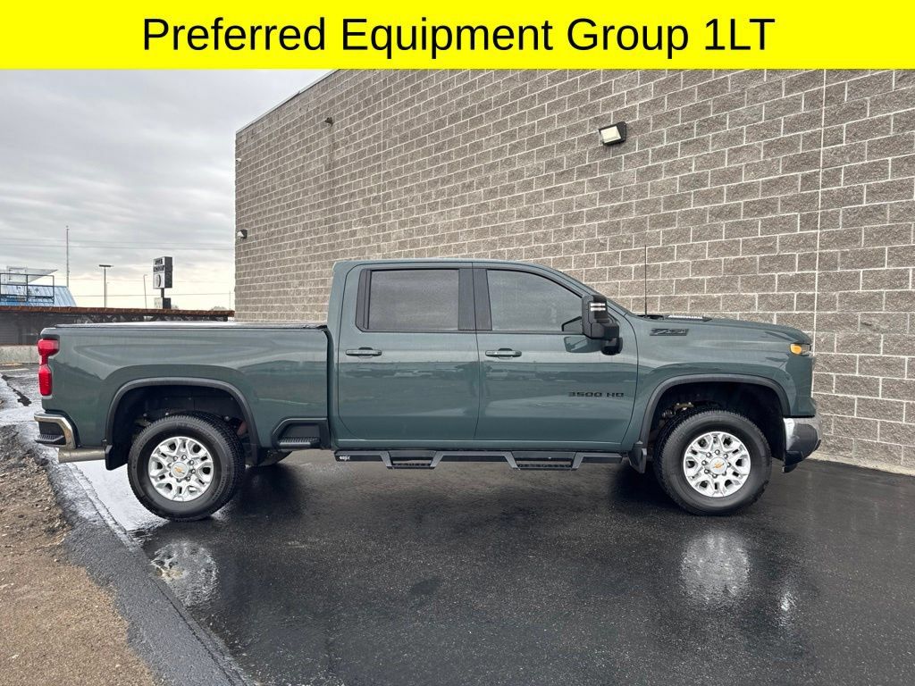 Used 2025 Chevrolet Silverado 3500 LT w/ Safety Package AWD/4WD image 6