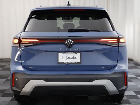 New 2026 Volkswagen Tiguan SE image 15