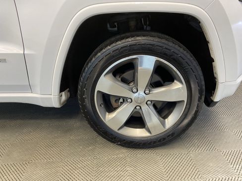 Used 2015 Jeep Grand Cherokee Overland image 48