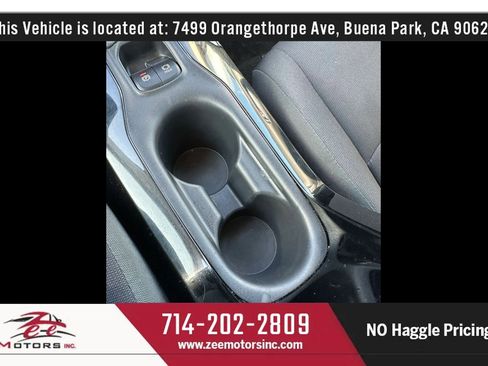 Used 2021 Toyota Corolla LE FWD image 30