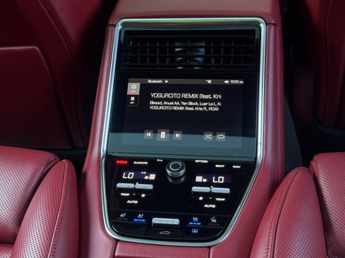 Used 2021 Porsche Panamera 4S image 38