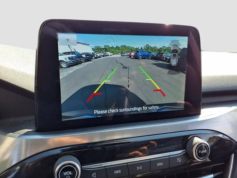 Certified 2022 Ford Escape Titanium AWD/4WD image 11