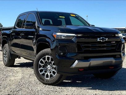 Used 2024 Chevrolet Colorado Z71 w/ Z71 Convenience Package 2