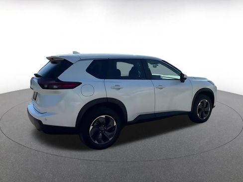 Used 2025 Nissan Rogue SV FWD image 14