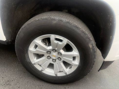 Used 2022 Chevrolet Colorado LT w/ Fleet Safety Package RWD image 3