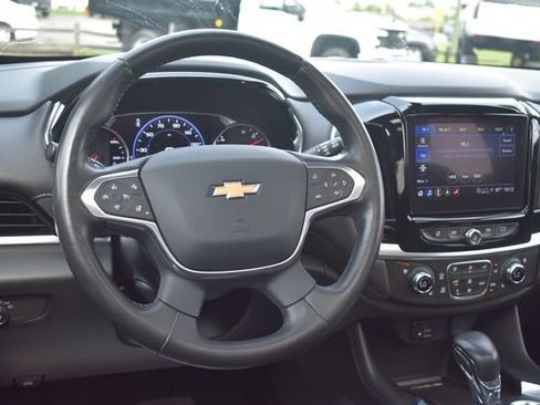 Used 2022 Chevrolet Traverse High Country AWD/4WD image 24