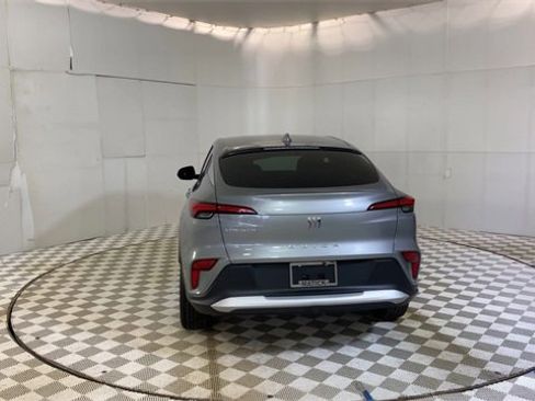 Used 2024 Buick Envista Preferred w/ Convenience I Package image 7