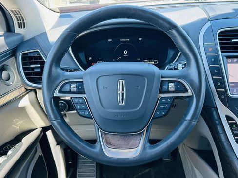 Used 2020 Lincoln Nautilus Reserve AWD/4WD image 22
