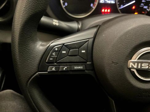 Used 2024 Nissan Kicks S image 18