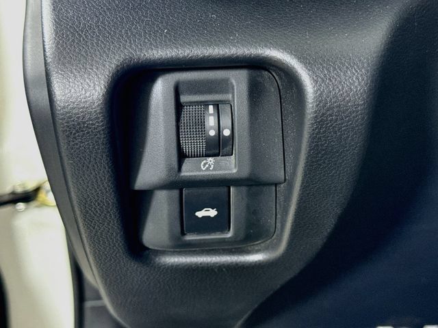 Used 2025 Toyota GR86 Premium w/ ALL Weather Mat Package (TMS) RWD image 10