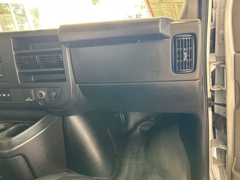 Used 2023 GMC Savana 3500 w/ Power Convenience Package image 20