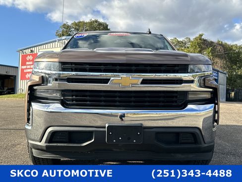 Used 2019 Chevrolet Silverado 1500 LT w/ Texas Edition image 8