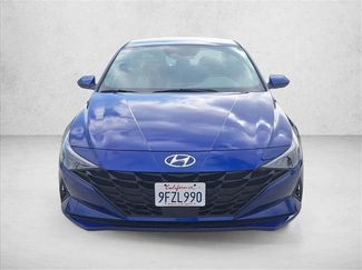 Used 2023 Hyundai Elantra SEL w/ Convenience Package FWD video 2