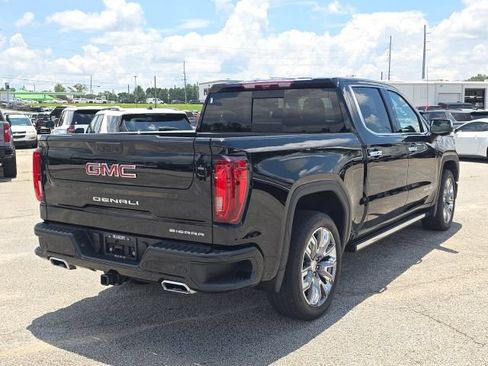 Used 2024 GMC Sierra 1500 Denali w/ Denali Reserve Package AWD/4WD image 5