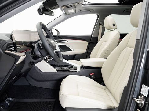 New 2025 Audi Q5 Premium image 6