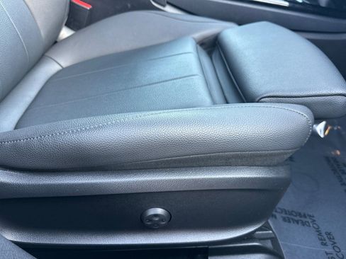 Used 2025 Mercedes-Benz CLA 250 image 22