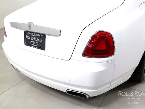 Used 2019 Rolls-Royce Ghost RWD image 37