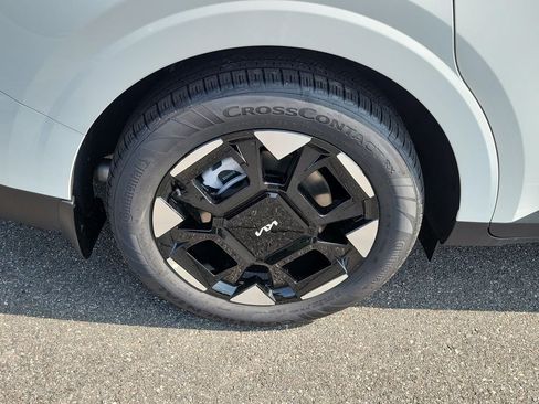 New 2026 Kia Carnival EX FWD image 39
