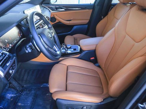 Used 2025 BMW X4 xDrive30i image 14