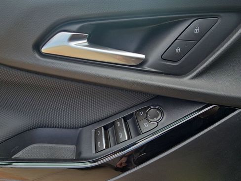 New 2026 Chevrolet Equinox RS w/ Safety and Technology Package FWD image 28