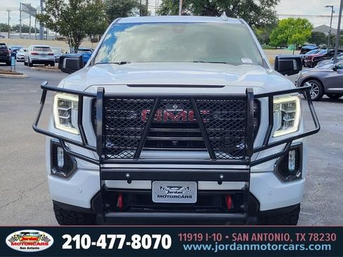 Used 2021 GMC Sierra 1500 AT4 w/ AT4 Value Package AWD/4WD image 8